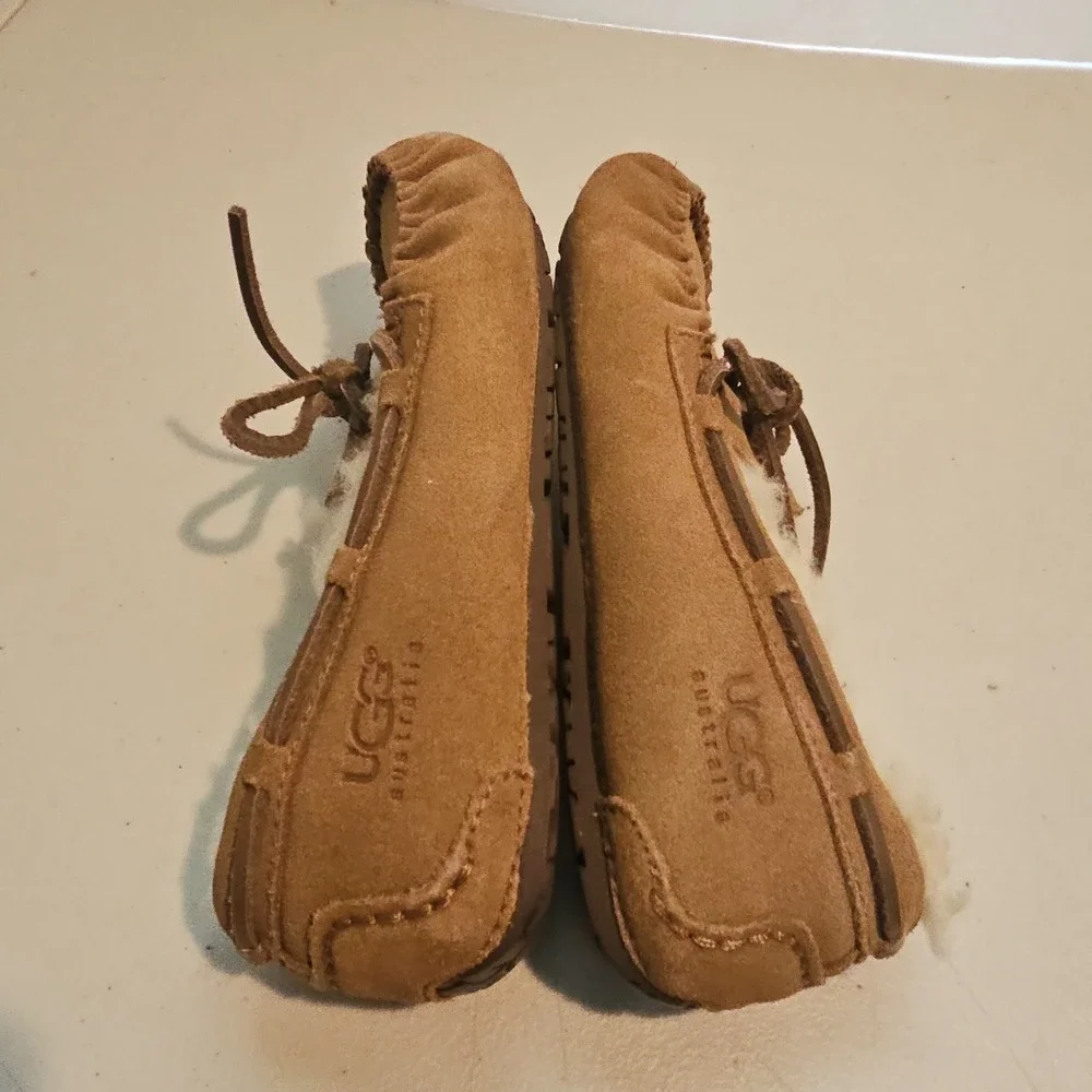 UGG Kid's Youth 1 EU 31 Dakota Slipper Style 5296 - Chestnut Slip-On Shoes